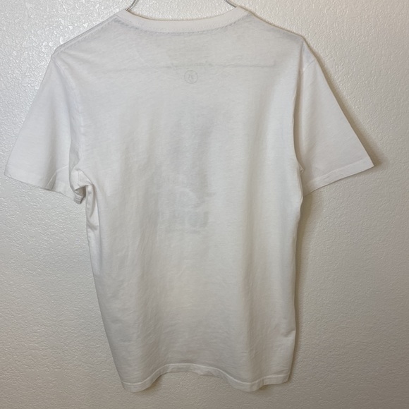 Small, white Volcom Hawaii GET WILD shirt. - Picture 2 of 5